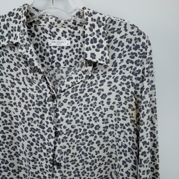 Damaged Equipment 100% Silk White Black Leopard Button Down Blouse XS Material - Picture 9 of 9
